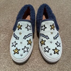 Ugg woman’s Patchit Slip on sneaker shoe. Size 7.5